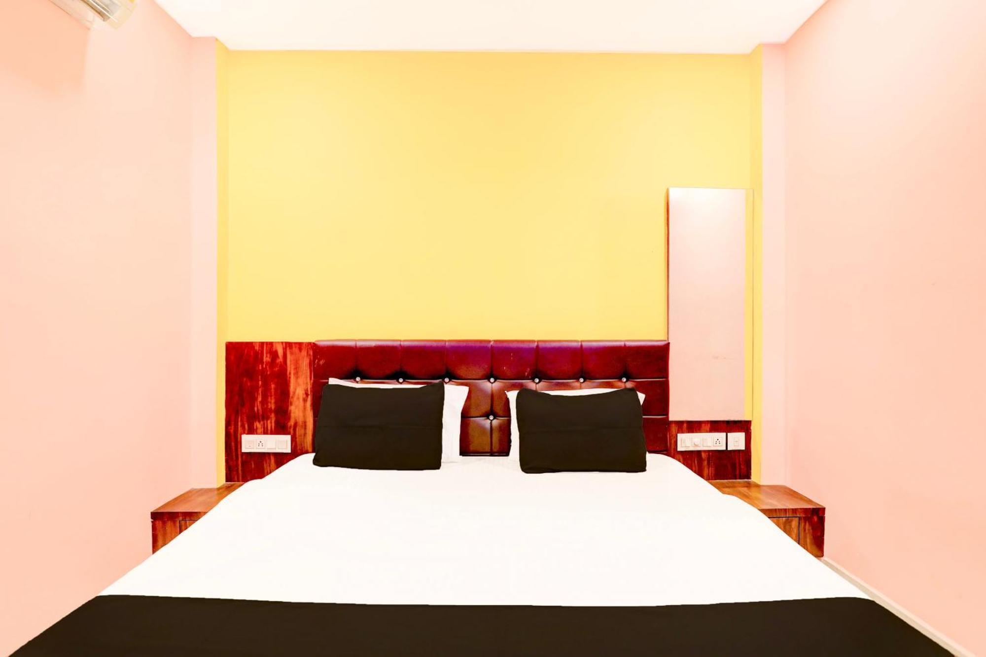 Hotel O Jagdish Palace Puri Dış mekan fotoğraf